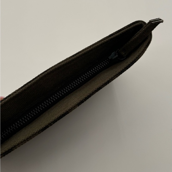 New APM Monaco textile khaki clutch make up bag - Picture 7 of 8